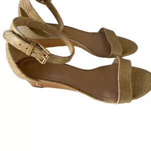 Tory Burch Beige Women's Sandals